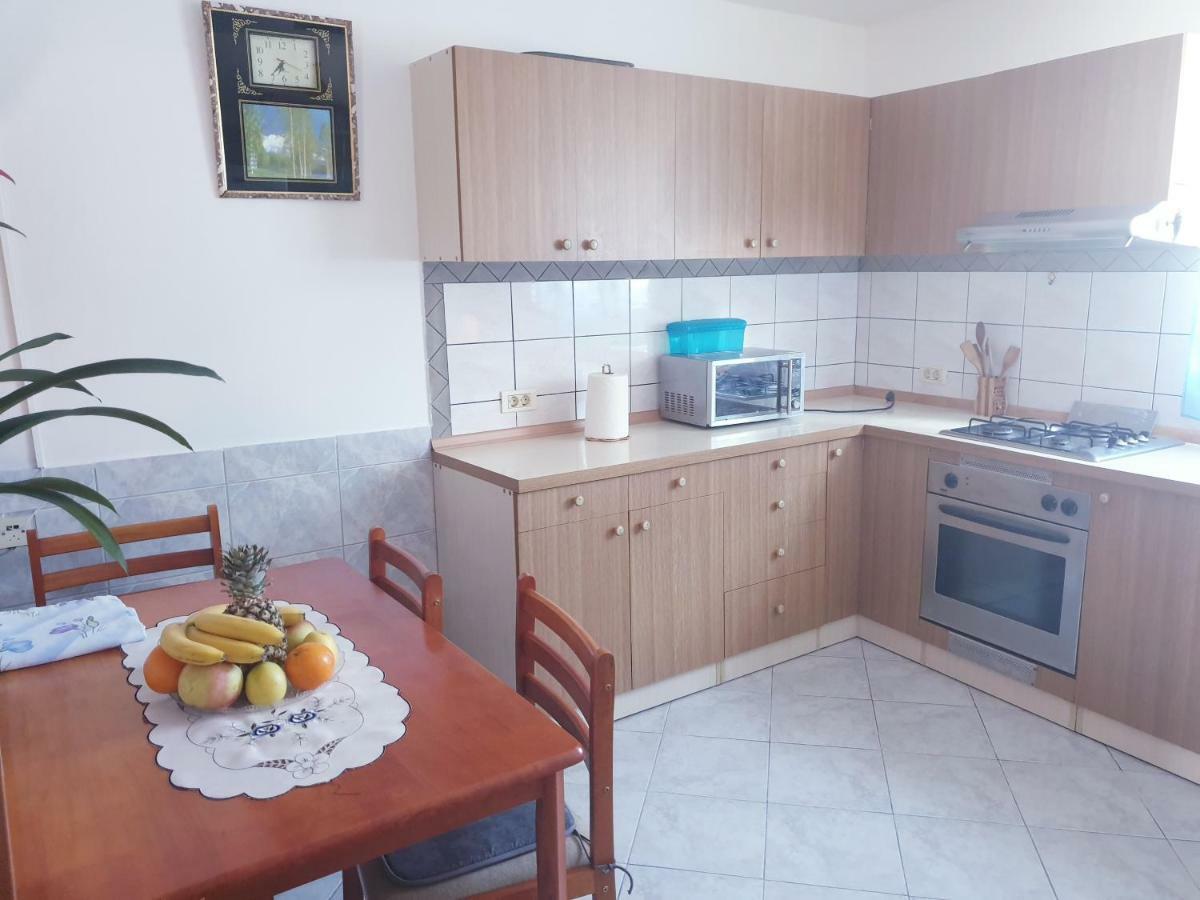 Nostress Apartment Pula Extérieur photo