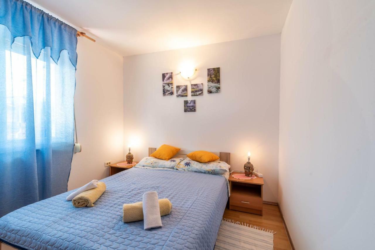 Nostress Apartment Pula Extérieur photo