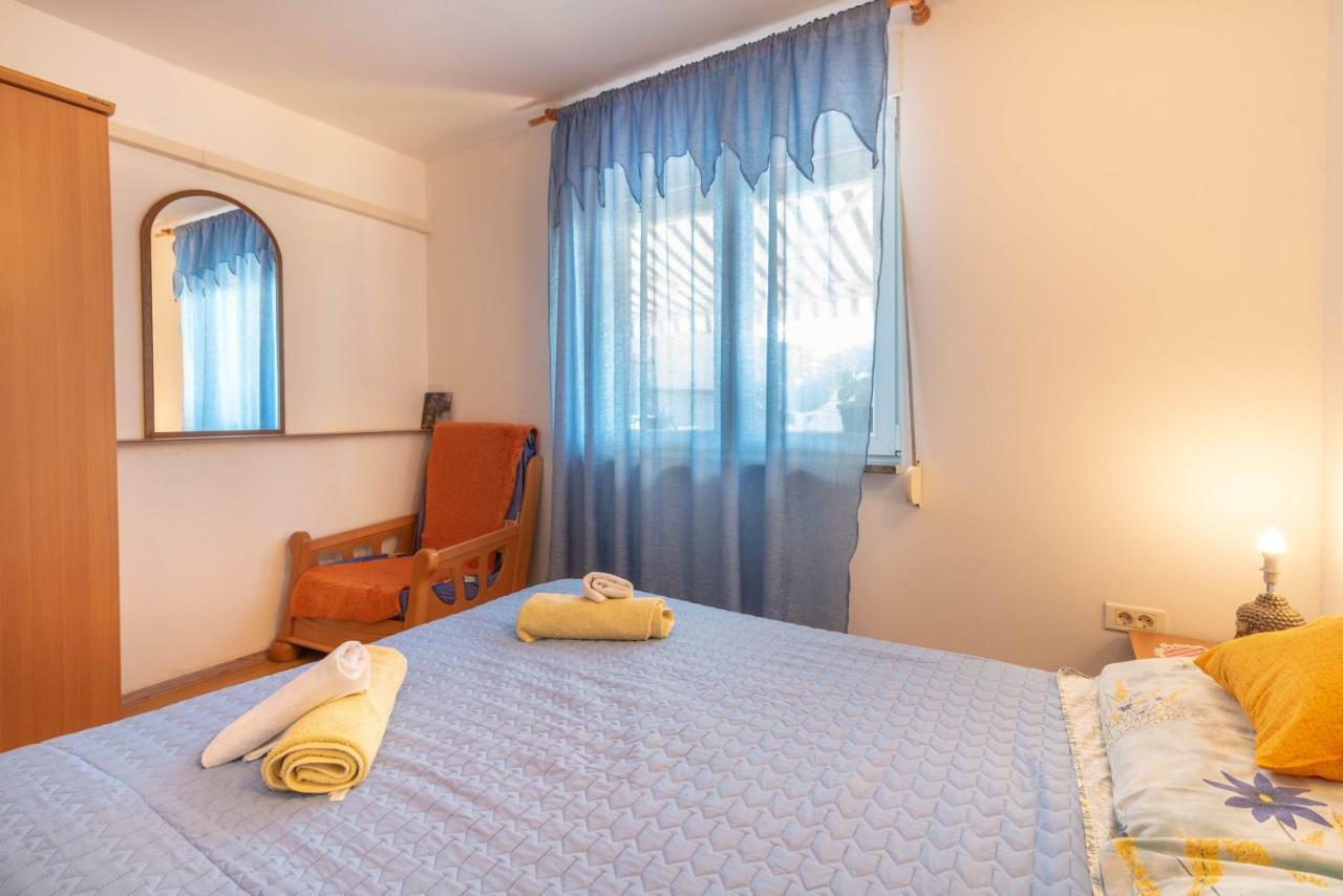 Nostress Apartment Pula Extérieur photo
