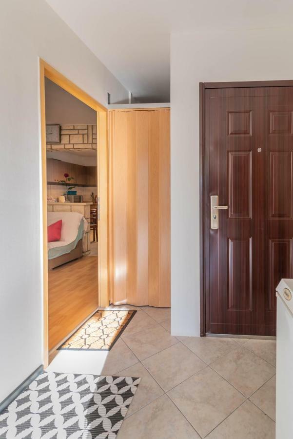 Nostress Apartment Pula Extérieur photo