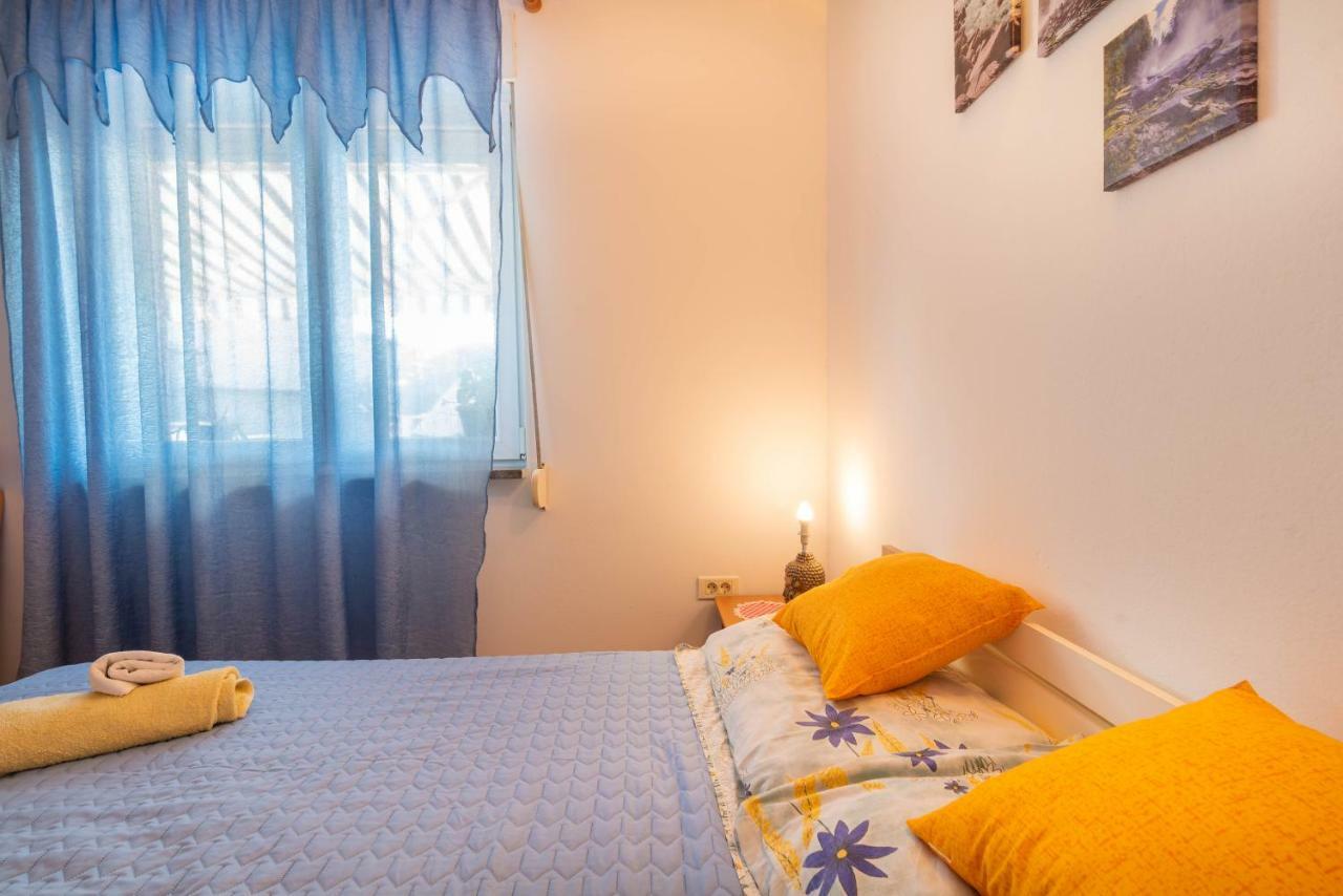 Nostress Apartment Pula Extérieur photo